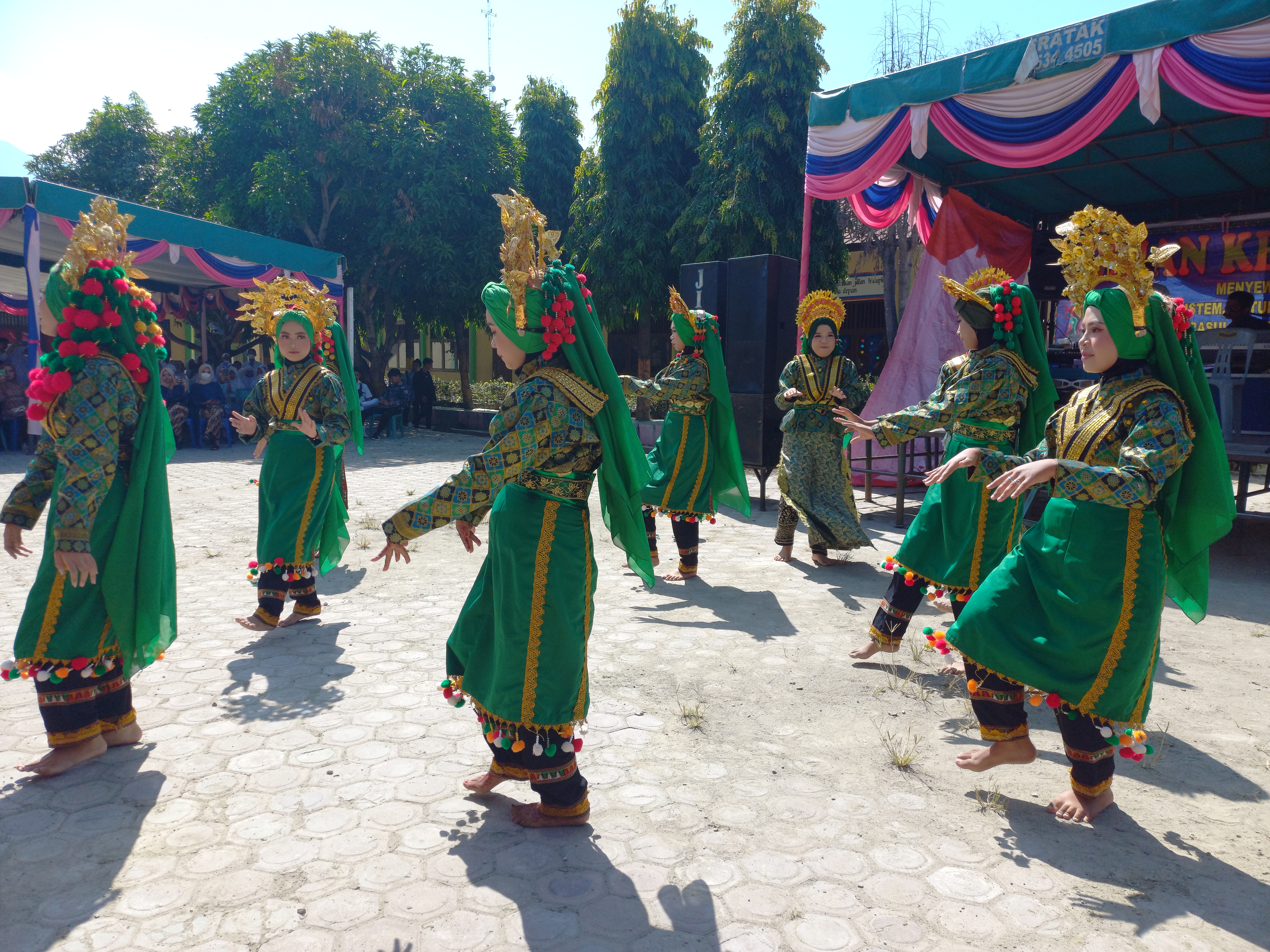 SENI TARI SMAN 2 KUTACANE