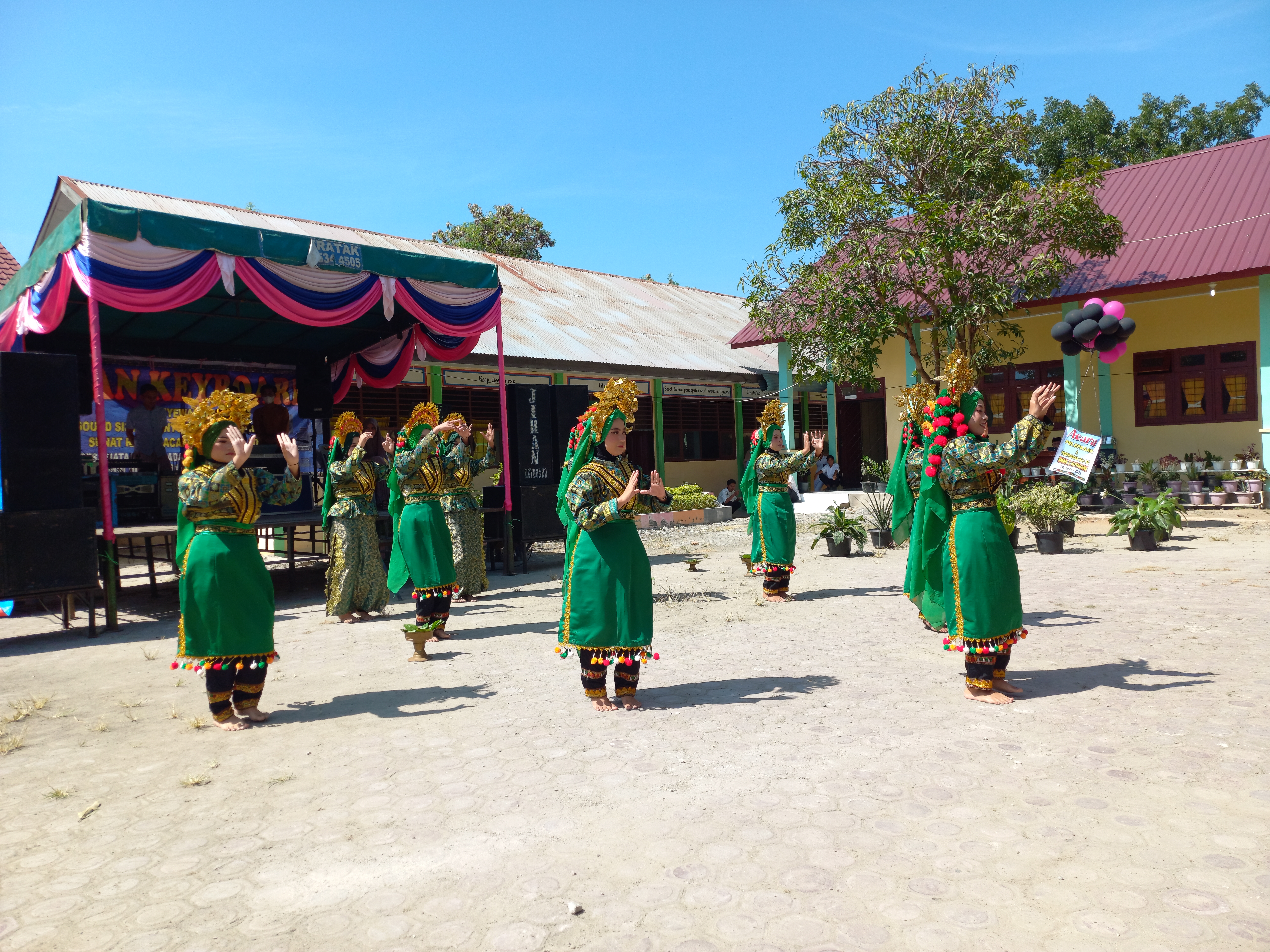 SENI TARI SMAN 2 KUTACANE