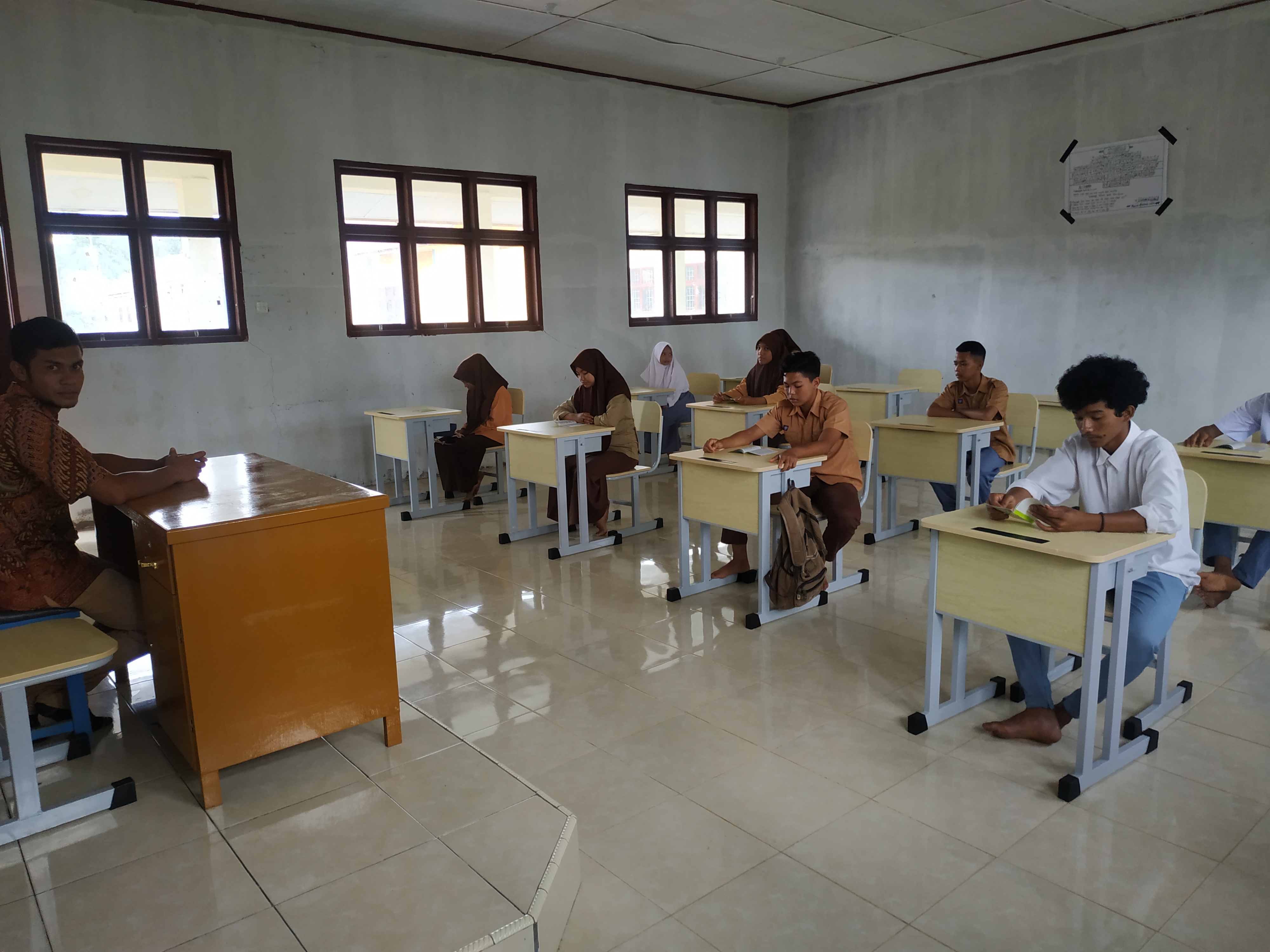 ALBUM  SMAN 2 KUTA MAKMUR