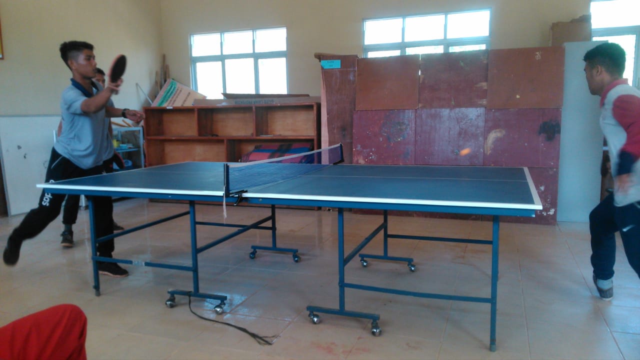 ESKUL TENIS MEJA