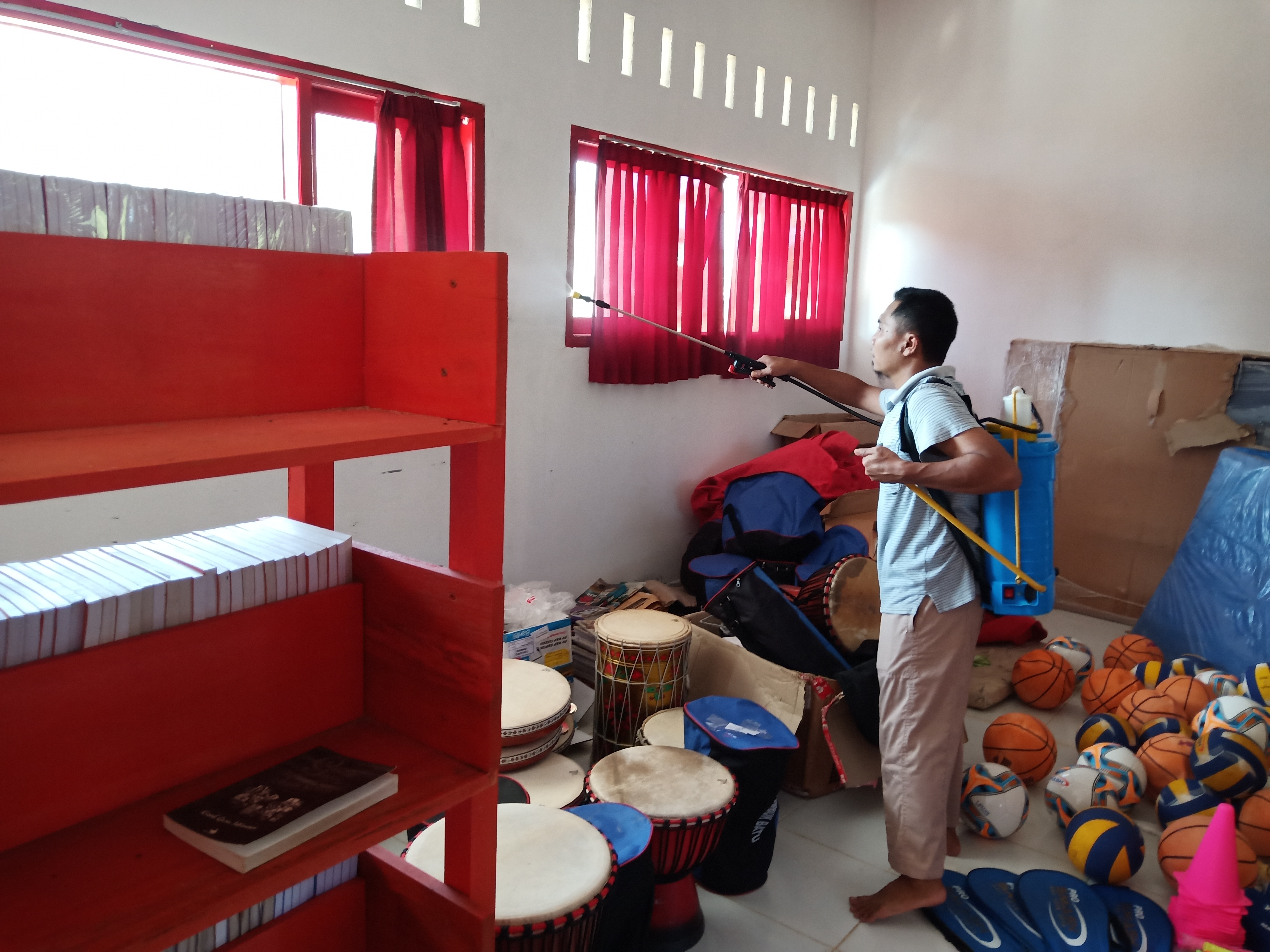 Kegiatan Rutinitas penyemprotan Disnfektan