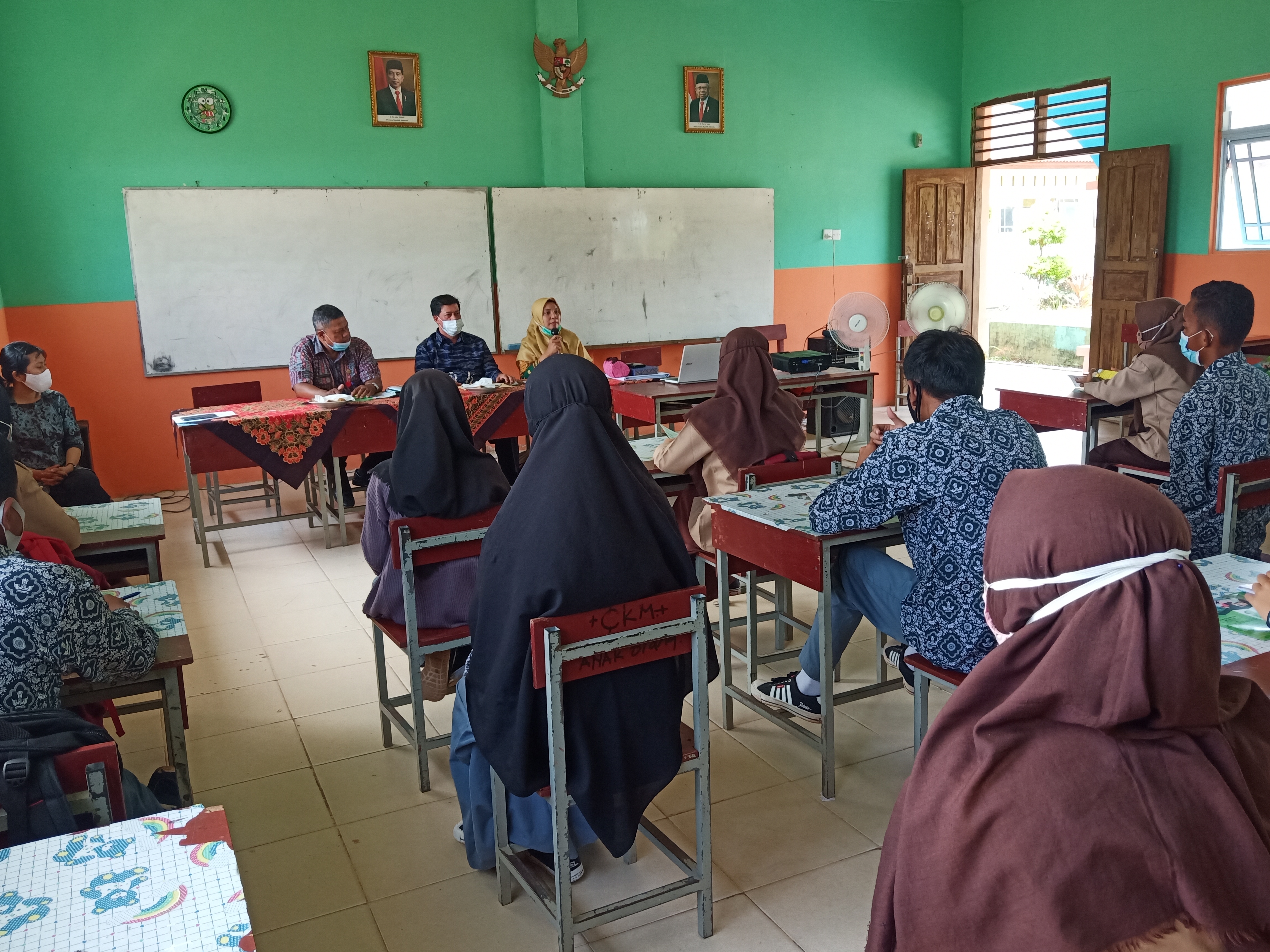 Sosialisasi perguruang tinggi dari STIE SYARI'AH