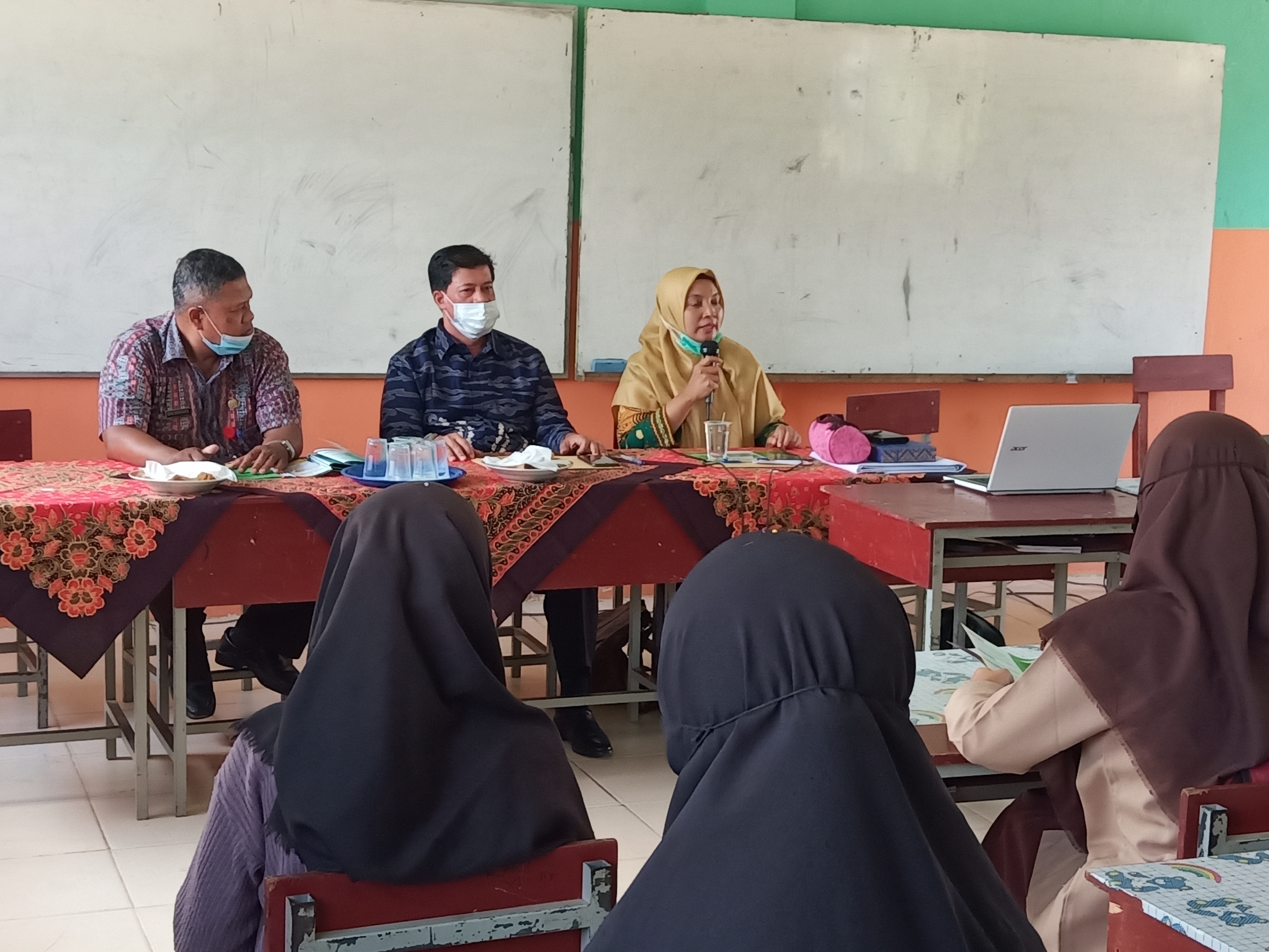 Sosialisasi perguruang tinggi dari STIE SYARI'AH