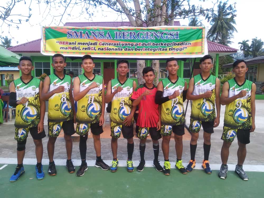 EKSTRAKURIKULER VOLLY SMA NEGERI 2 LINGGA