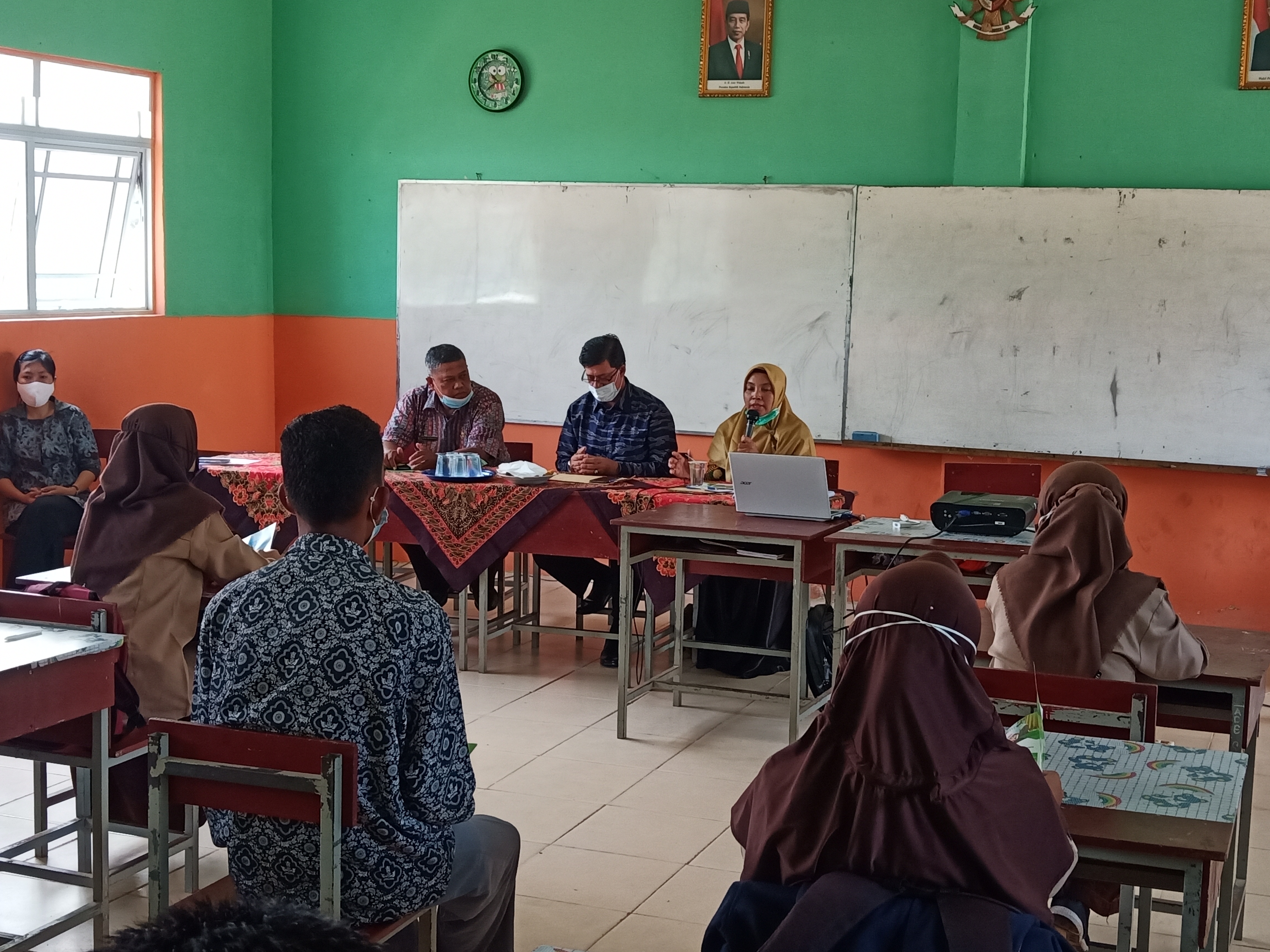 Sosialisasi perguruang tinggi dari STIE SYARI'AH