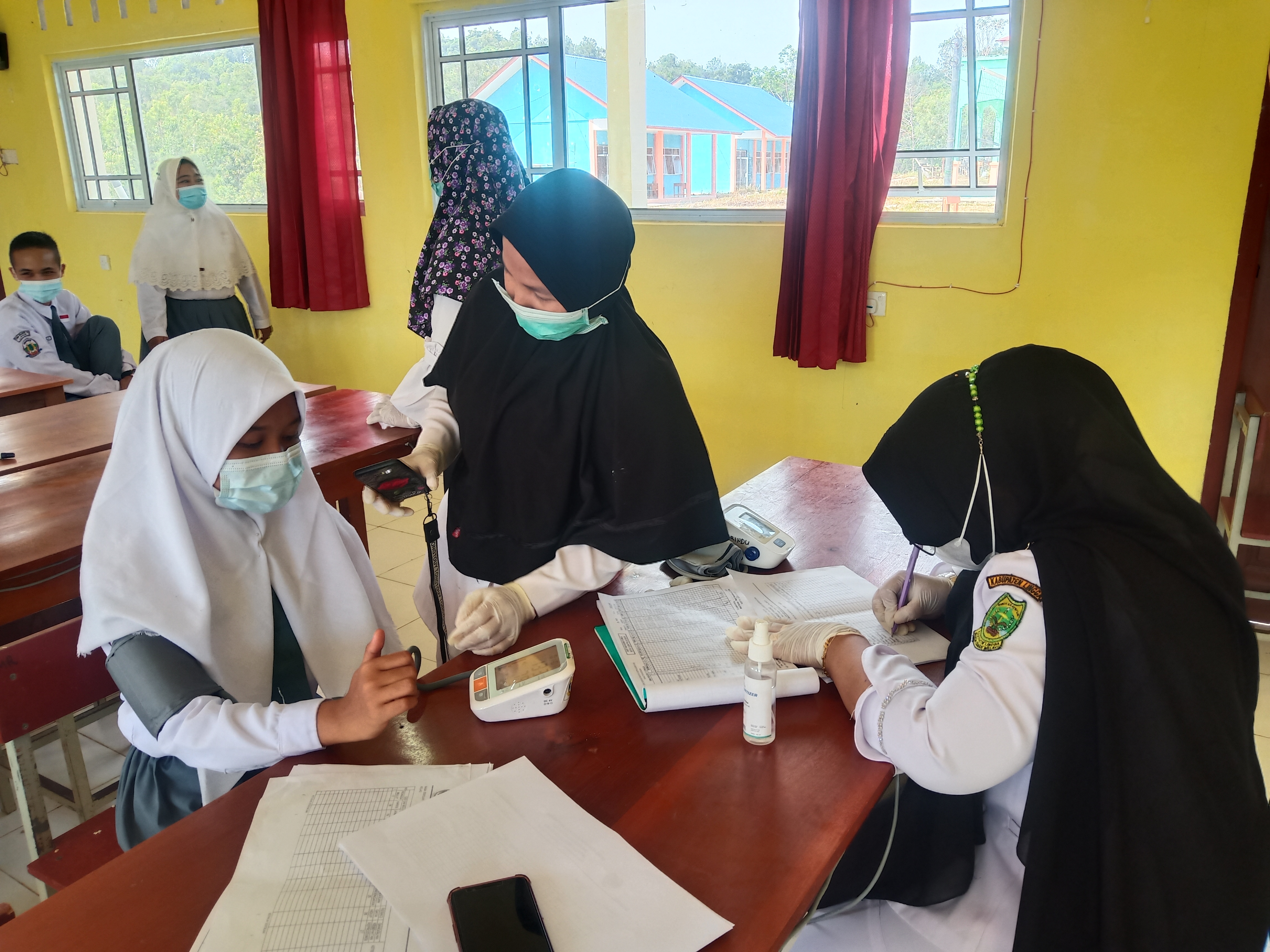 SOSIALISASI PEMERIKSAAN KESEHATAN SISWA SMA NEGERI 2 LINGGA