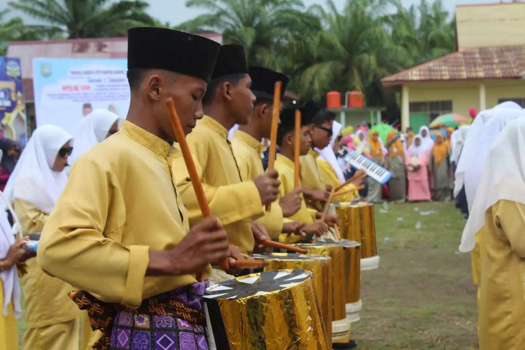 Penampilan Perkusi SMAN 2 Sungai Apit