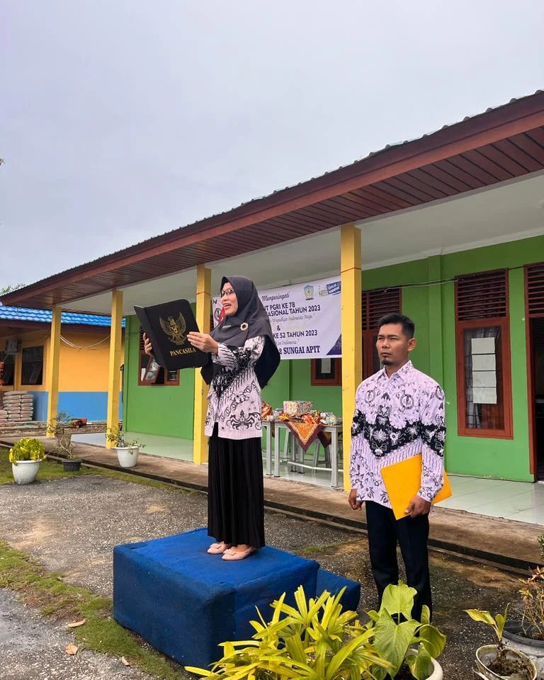 Peringatan HUT PGRI Ke-78 dan Hari Guru Nasional sekaligus HUT KORPRI Ke-52 Tahun 2023.