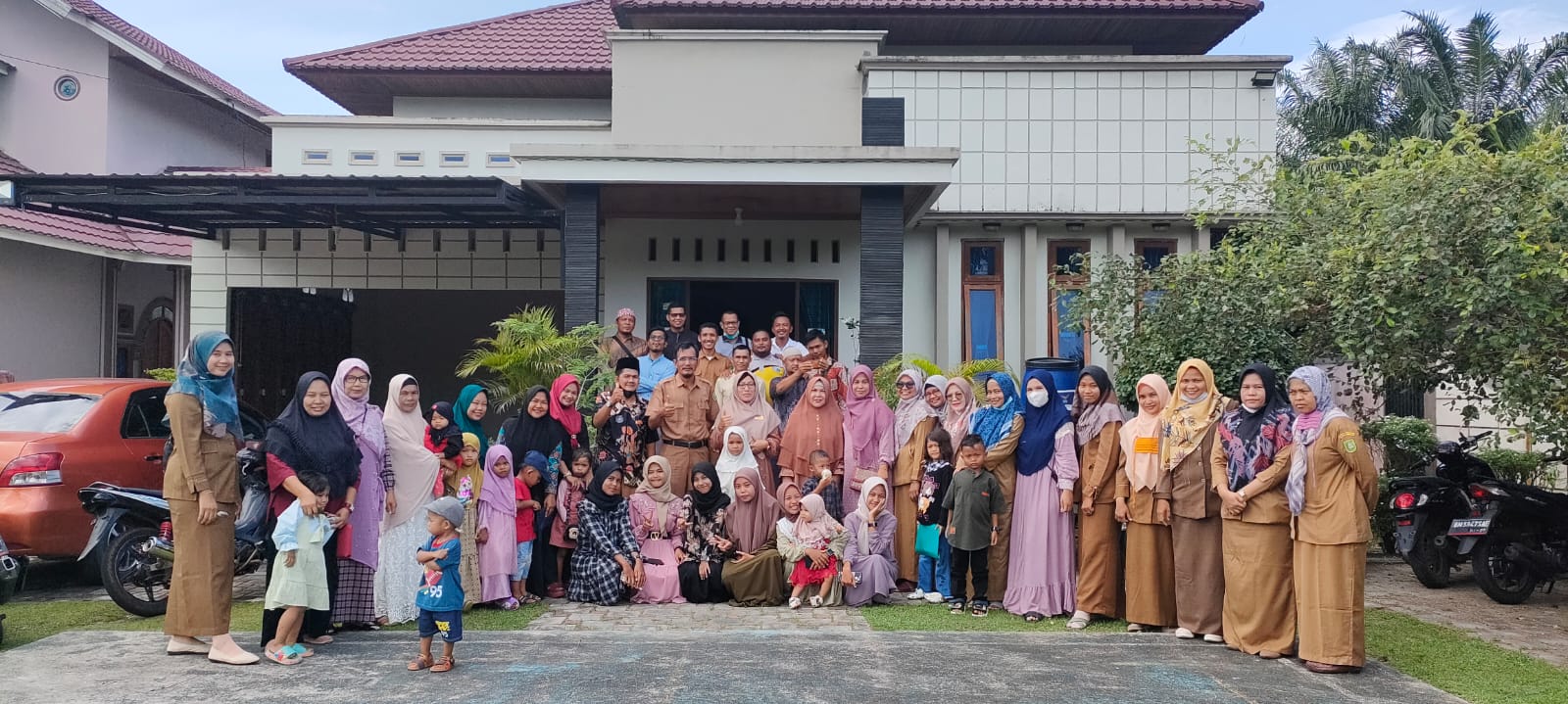 Halal Bihalal Di Kediaman Kepala Sekolah SMAN 2 Sungaiapit