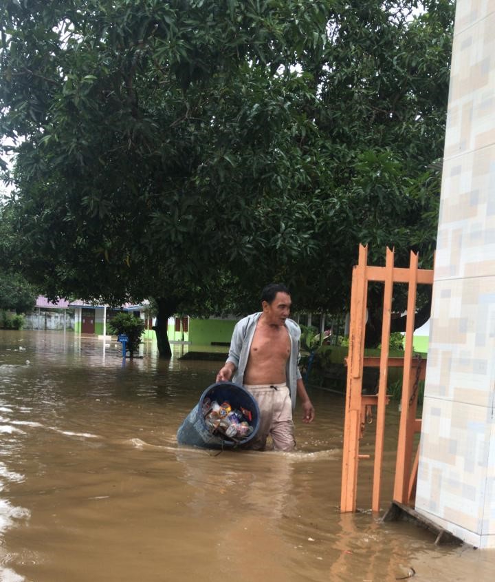BANJIR SMAN 2 TAKALAR