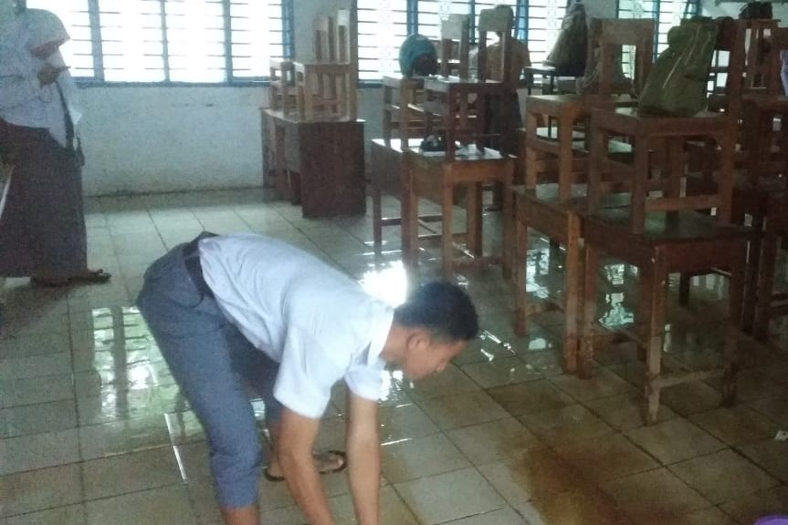 BANJIR SMAN 2 TAKALAR