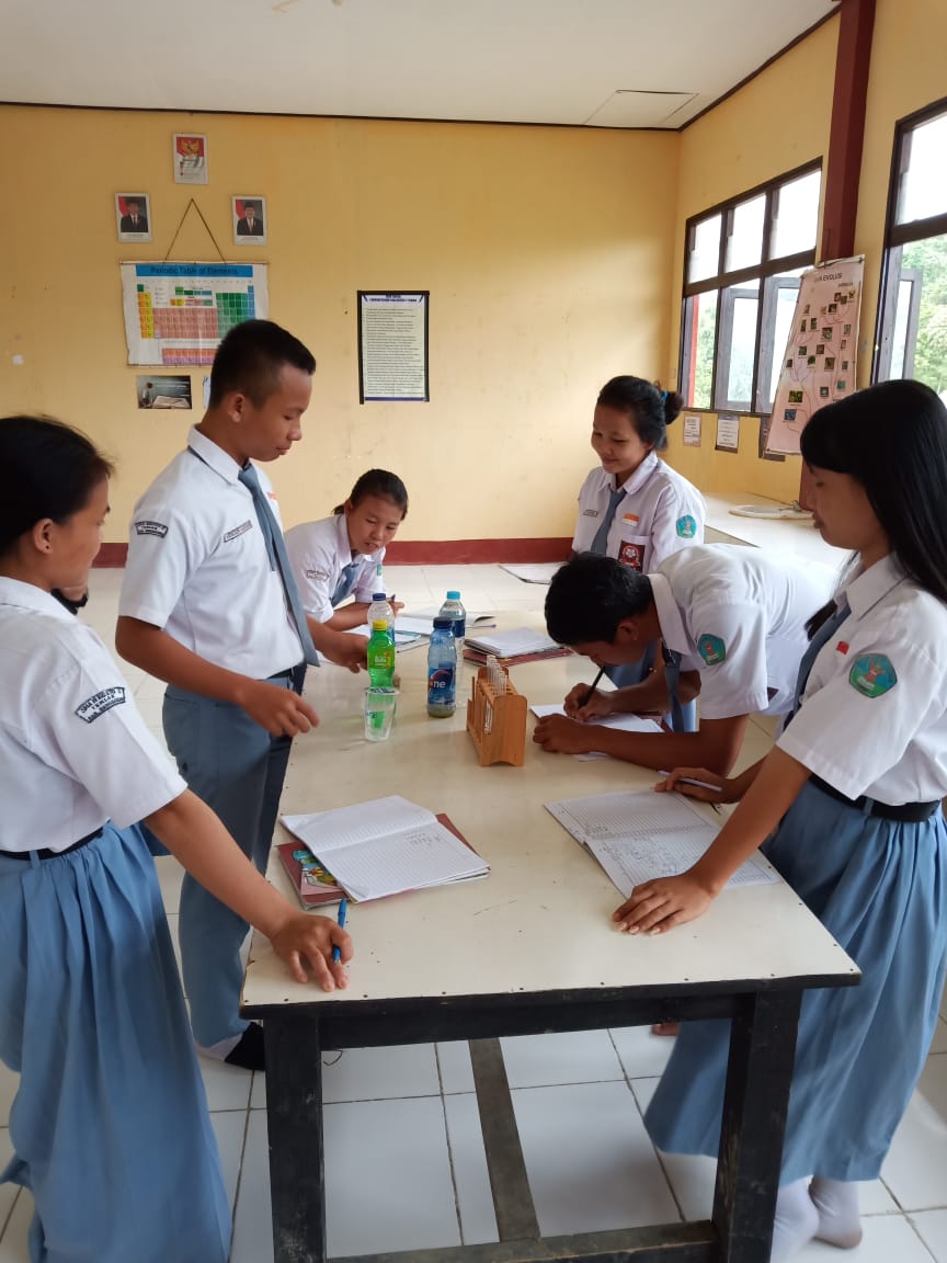 Praktik Fisika di SMAN 2 Teriak