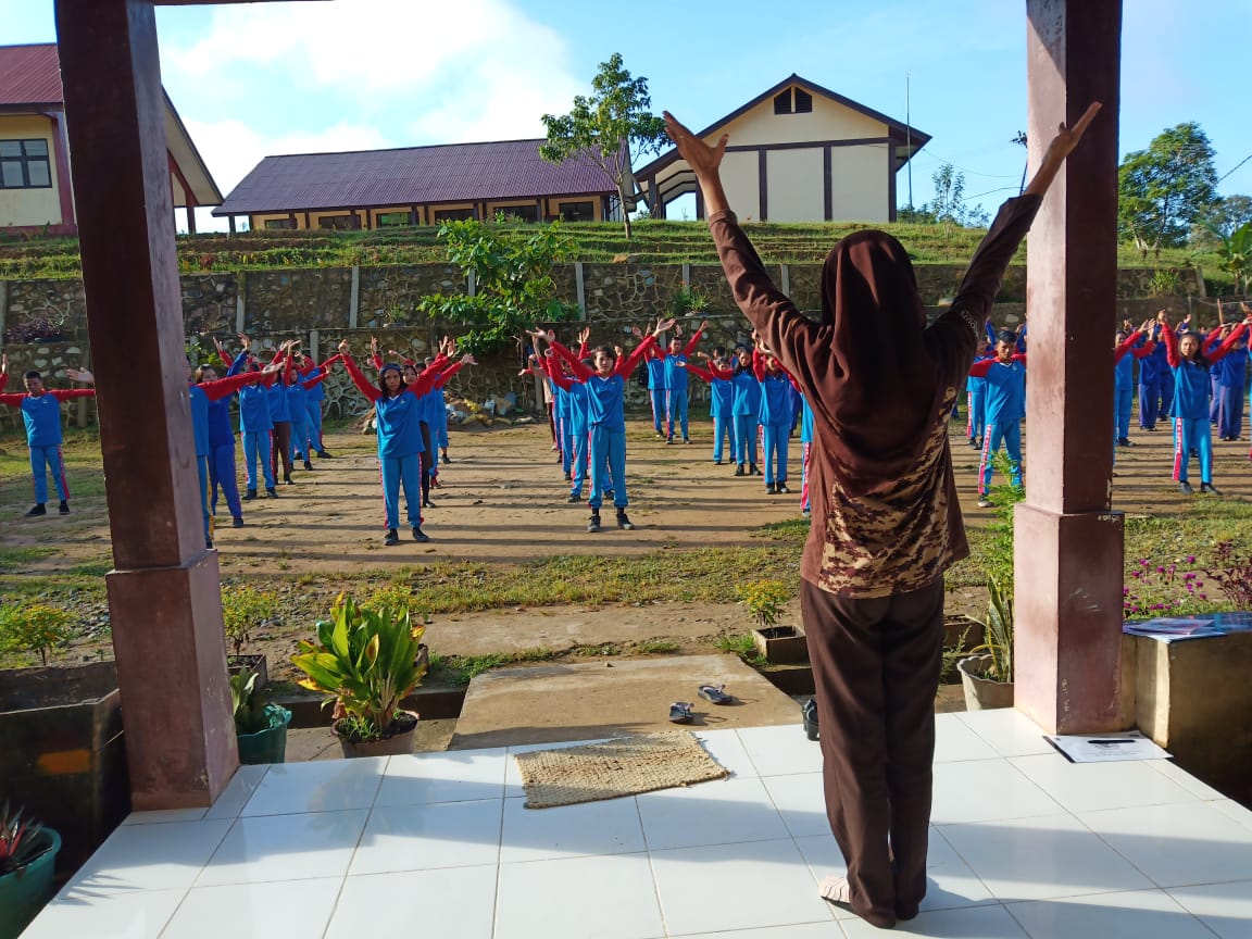 Senam Pagi di SMAN 2 Teriak