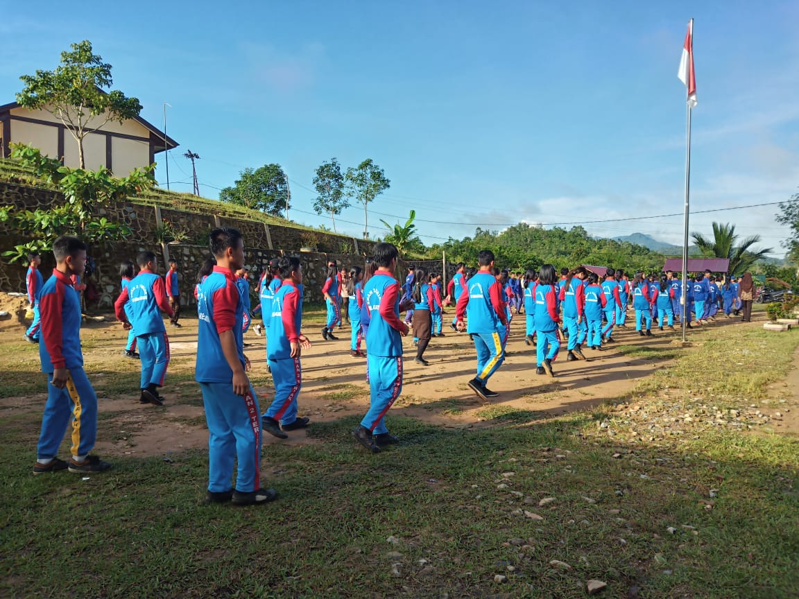 Senam Pagi di SMAN 2 Teriak