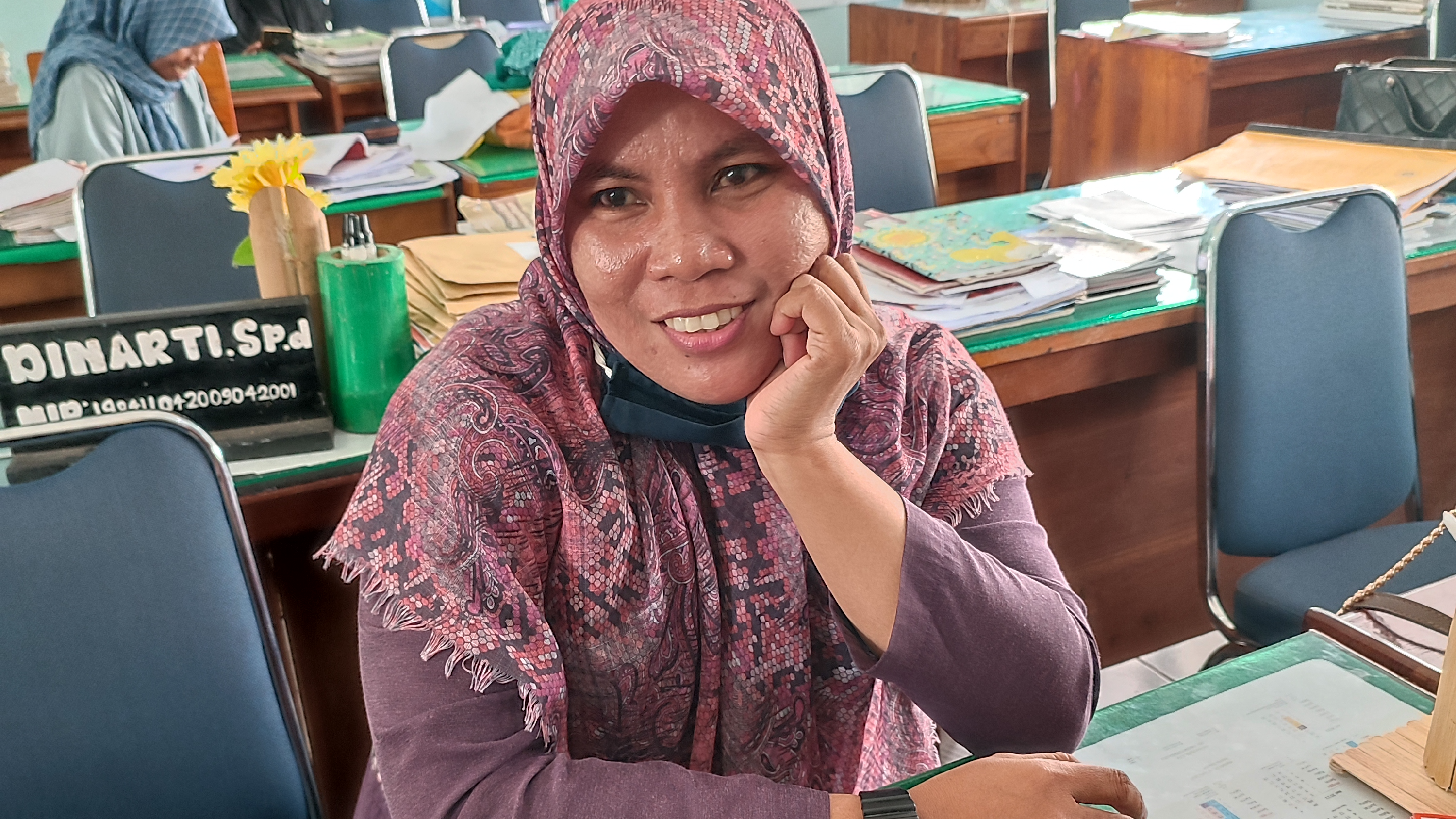 WA ODE ARFIA, S.Pd (GURU PKn)
