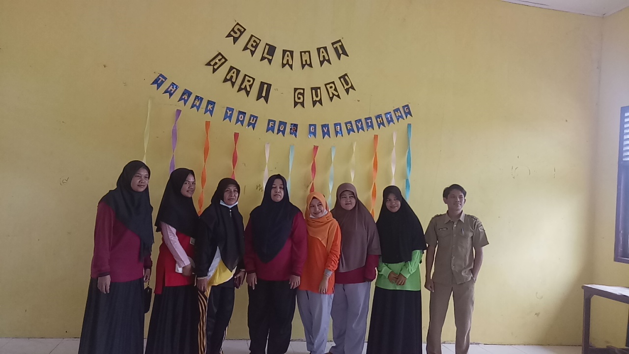 KEPSEK DAN PEGAWAI SMAN 3 GS