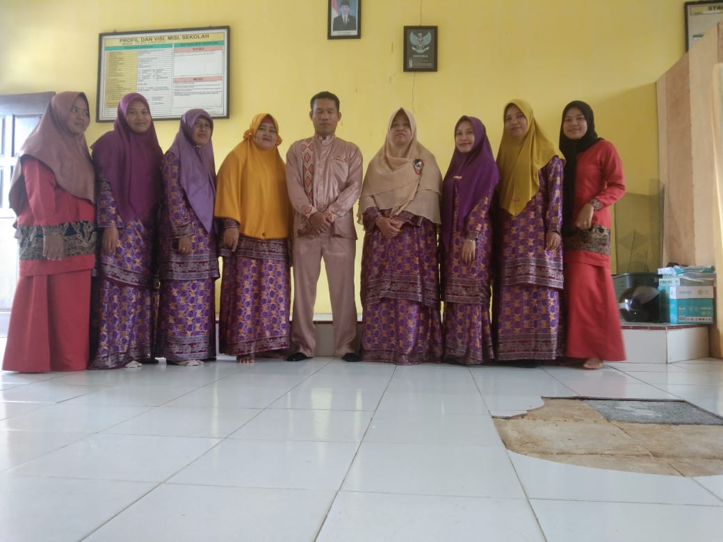 FOTO GURU SMAN 3 GS