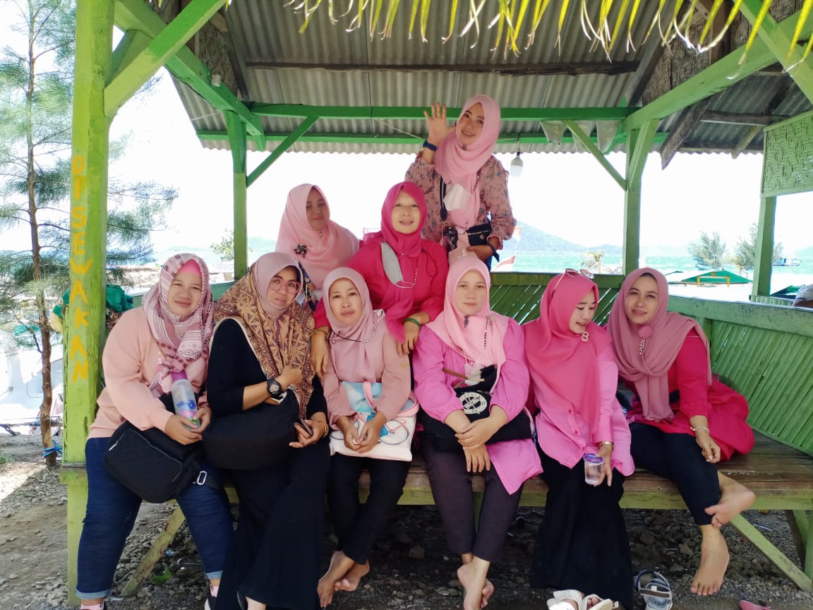 Family Gathering of Smanthree Maret 2022 Pantai Klara