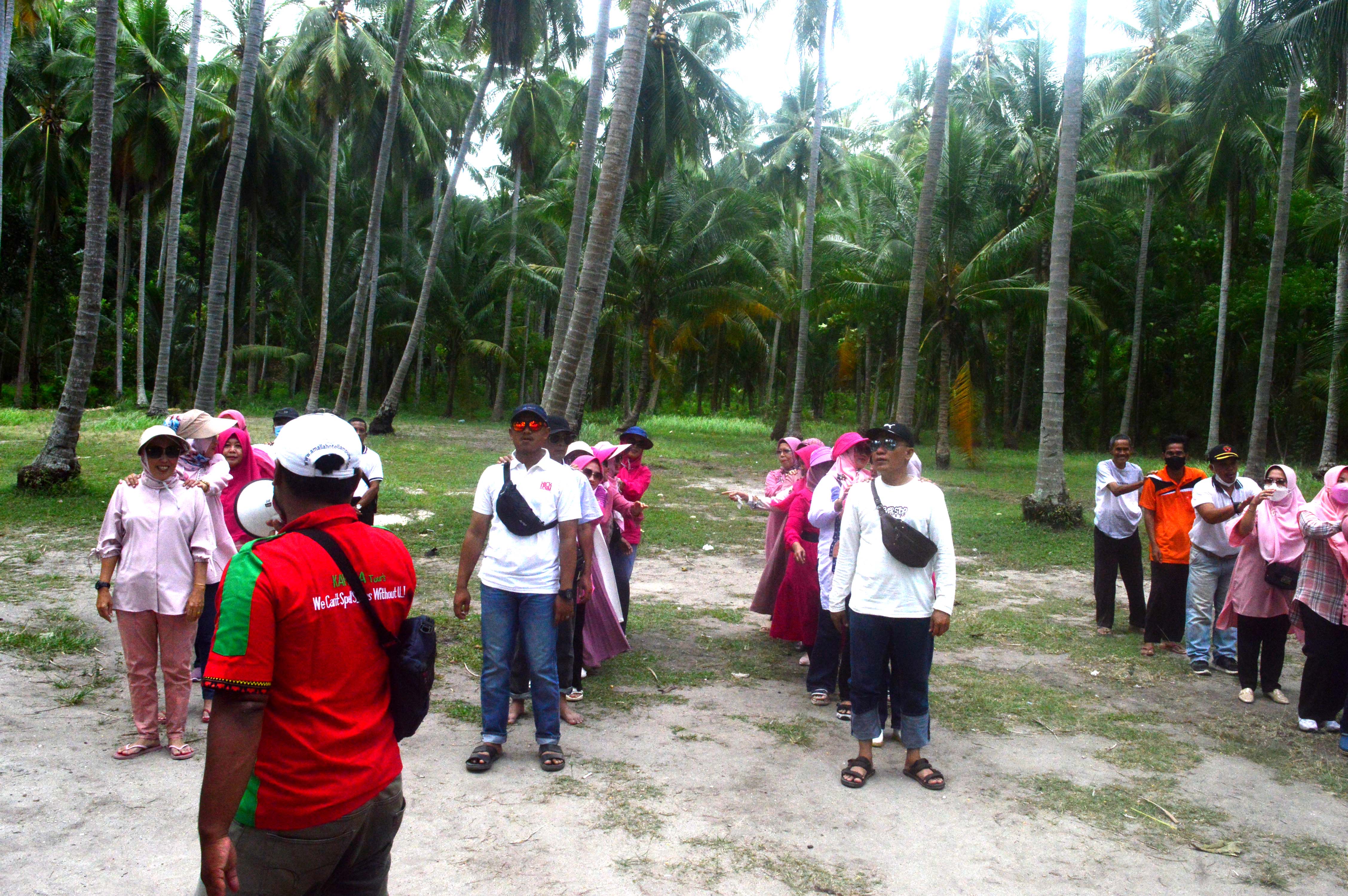 Family Gathering of Smanthree Maret 2022 Pantai Klara