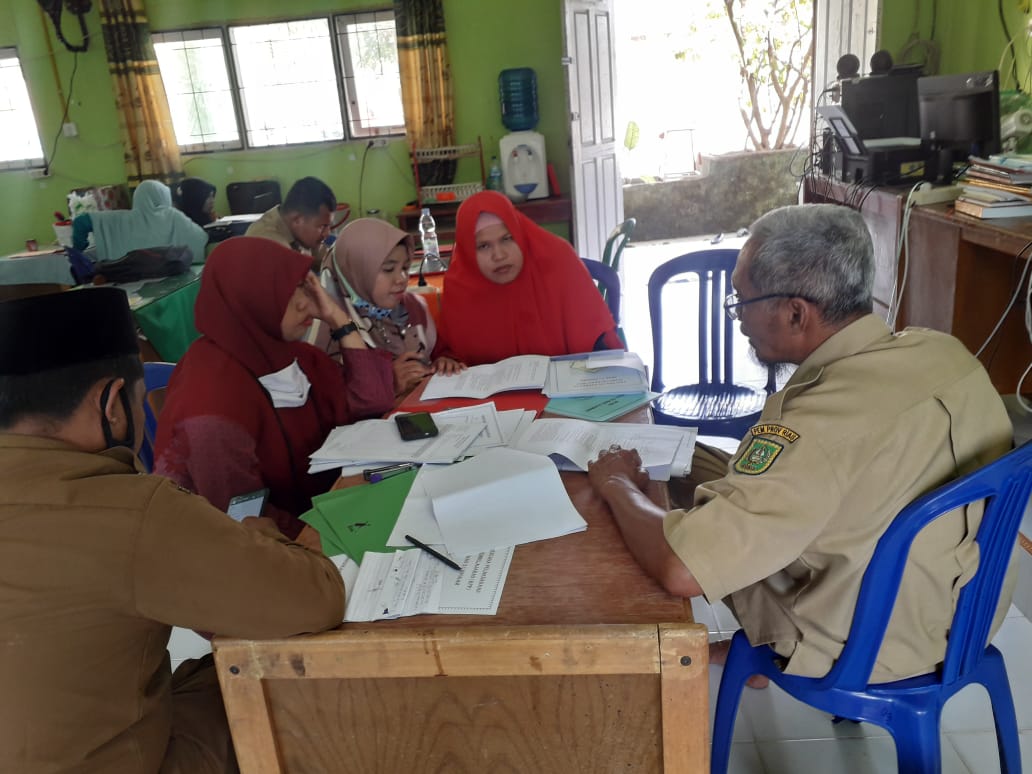 RAPAT & DISKUSI