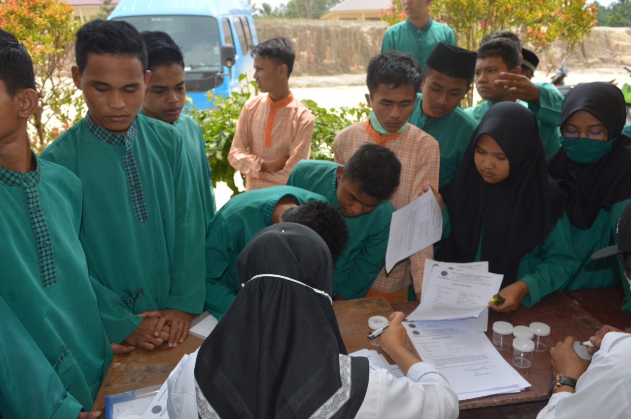 Agenda Tahunan Pelaksanaan Tes Narkoba Kepada seluruh Peserta Didik SMAN 3 Langgam