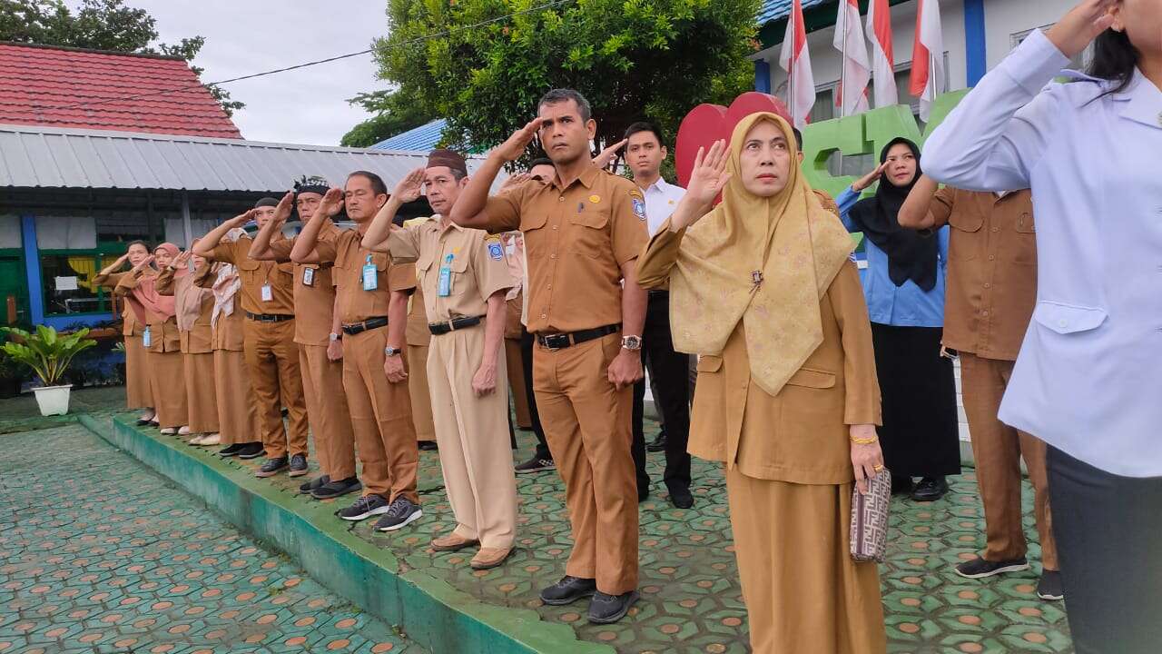 Upacara Bendera "Anti Geng Motor"