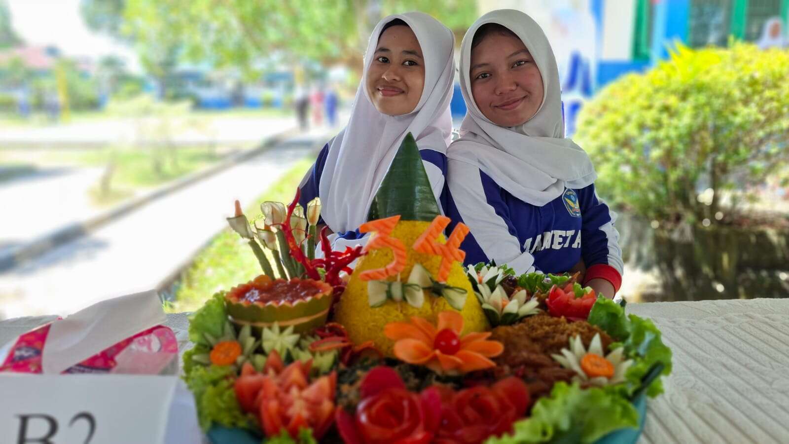 HUT SMANETA DAN HONDA