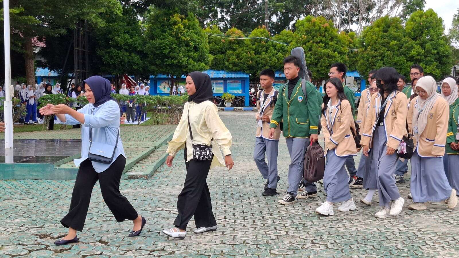 Kunjungan SMANSA Mentok