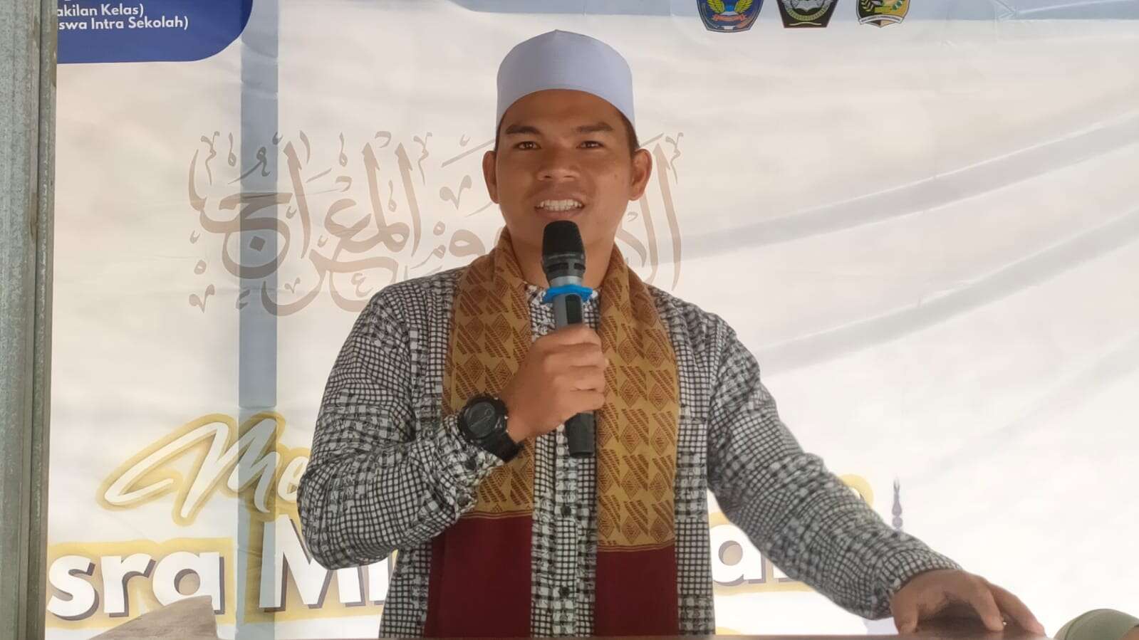 nganggong Isra' mi'raj nabi Muhammad SAW