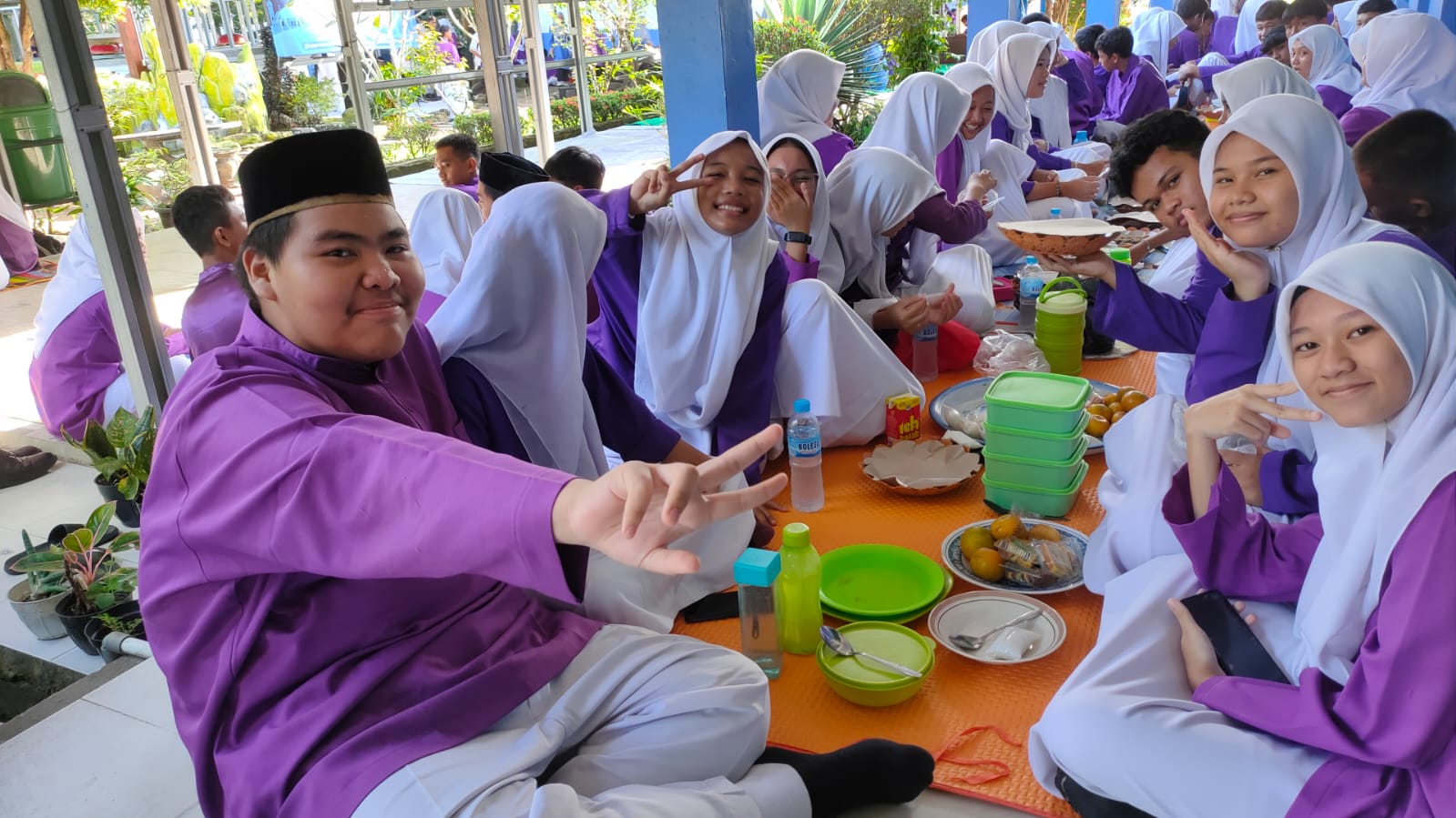 "Nganggong": peringatan Isra' Mi'raj 2024