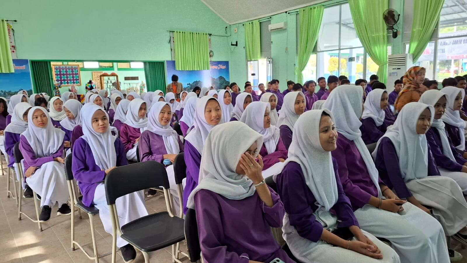 STATISTICS MEETS STUDENTSBPS PROV. KEP. BANGKA BELITUNG