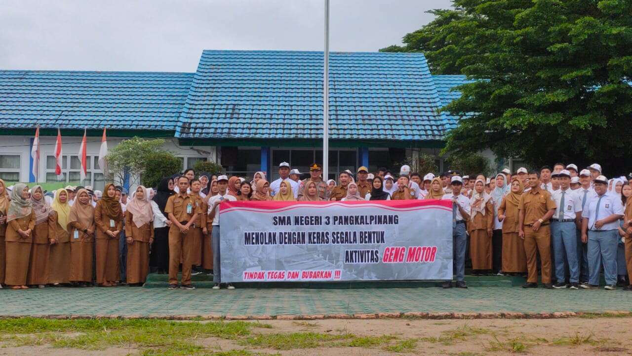 Upacara Bendera "Anti Geng Motor"