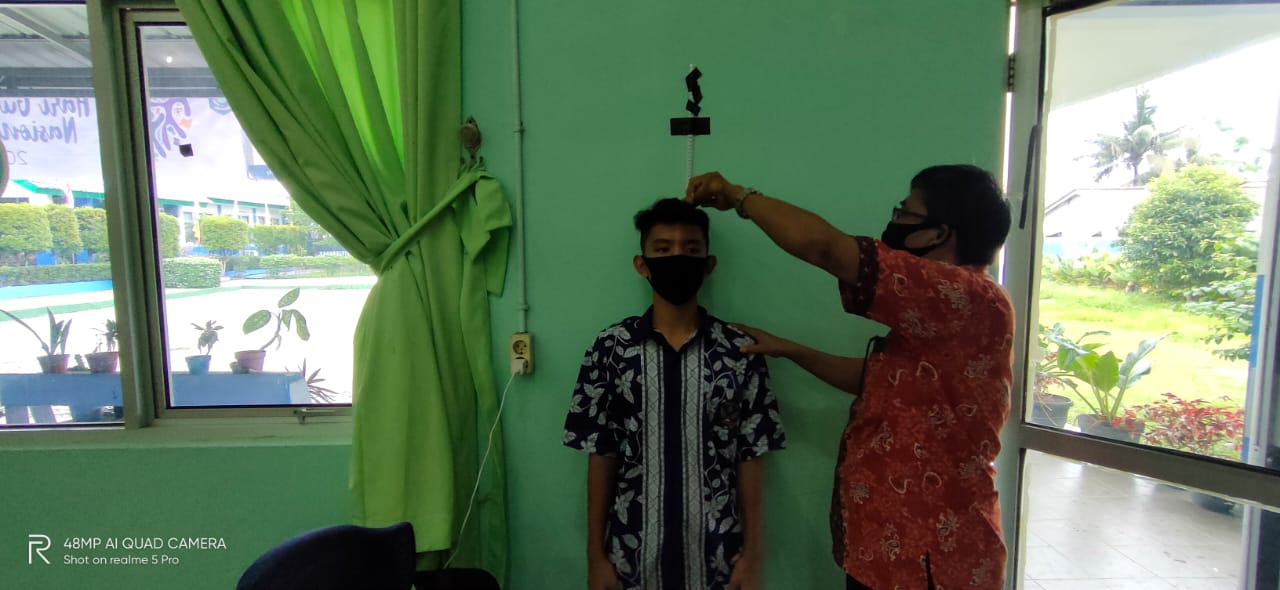 scan Kesehatan Warga Sekolah