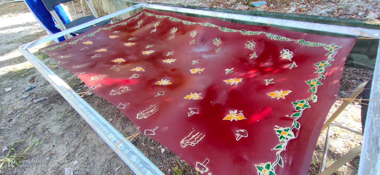 Membatik di SMANETA 2021