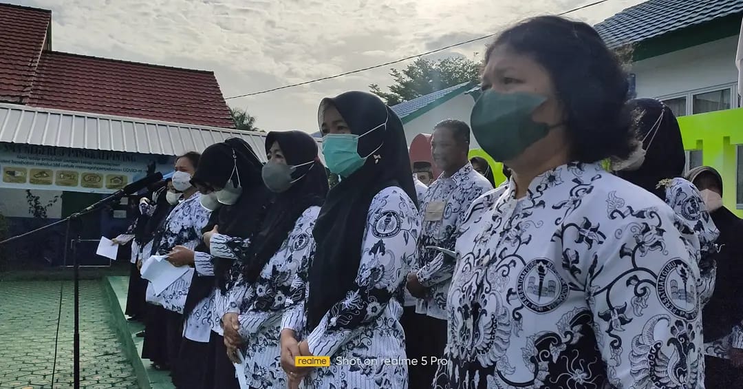 Upacara Hari Guru Nasional 2021