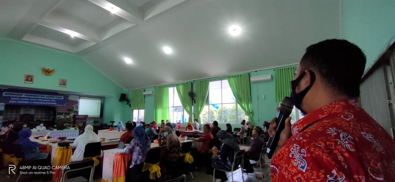 Workshop penigkatan Kompetensi Guru dan pegawai TAS