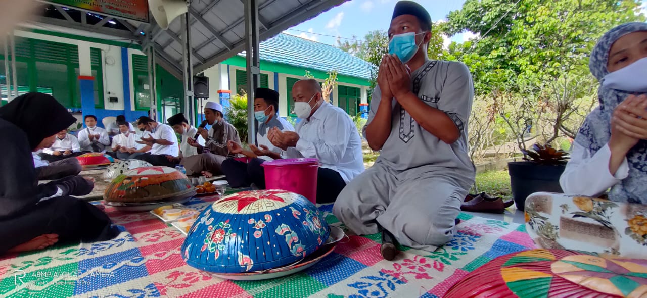 Nganggung dan Tausiyah peringatan Isra' Mi'raj Nabi Muhammad SAW. 1442H.