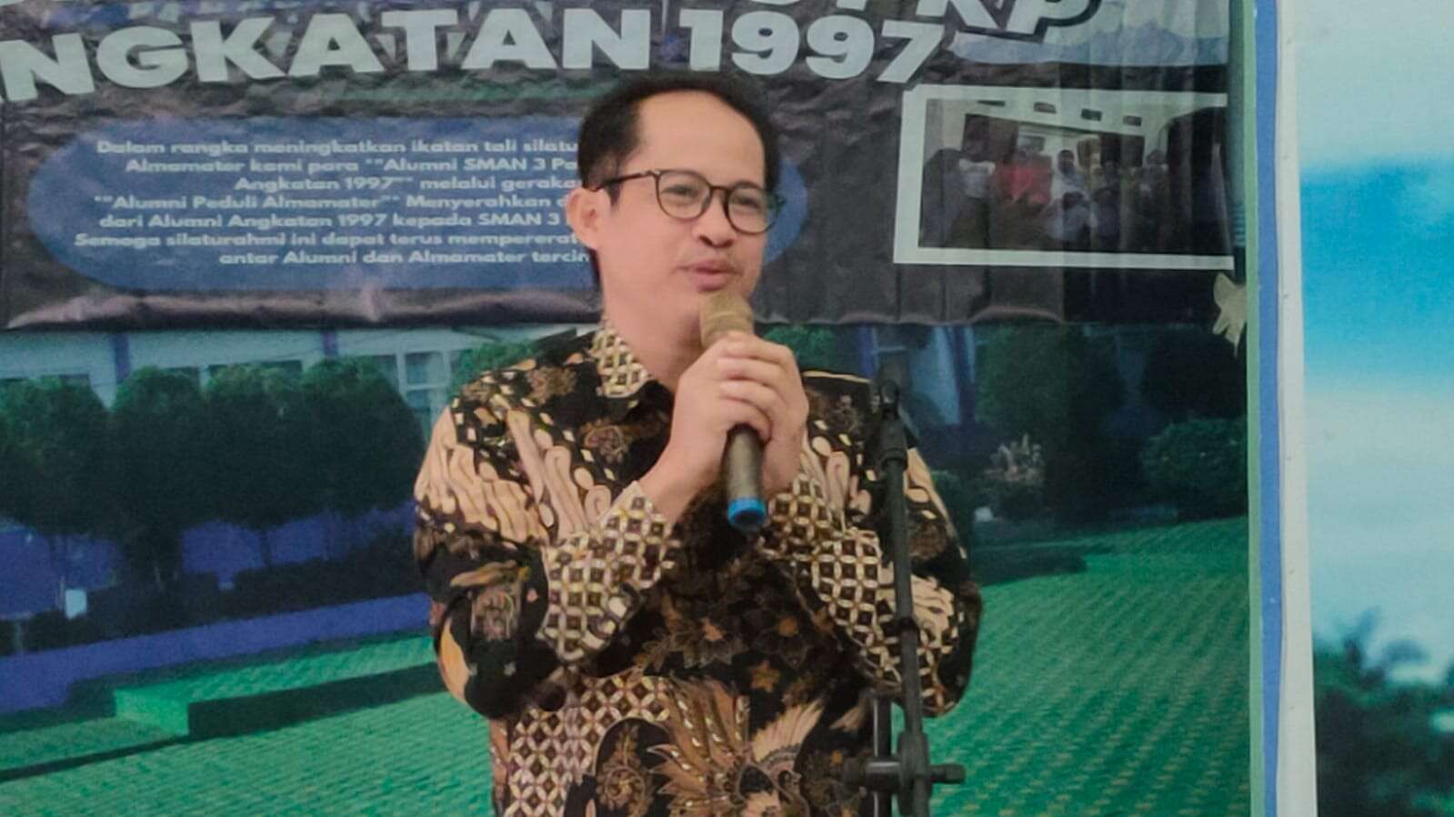 Alumni Peduli angkatan 1997