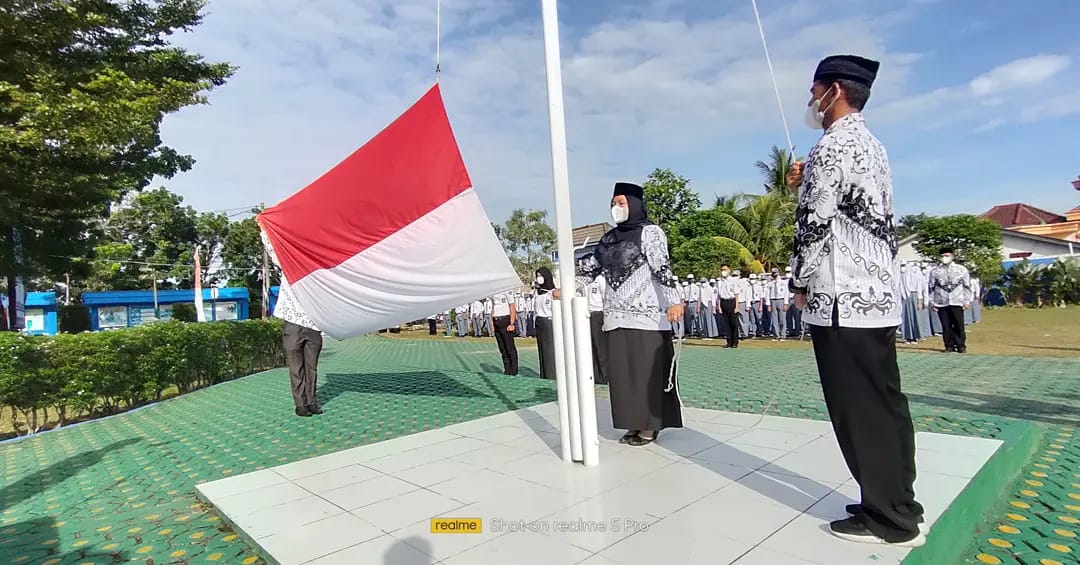 Upacara Hari Guru Nasional 2021