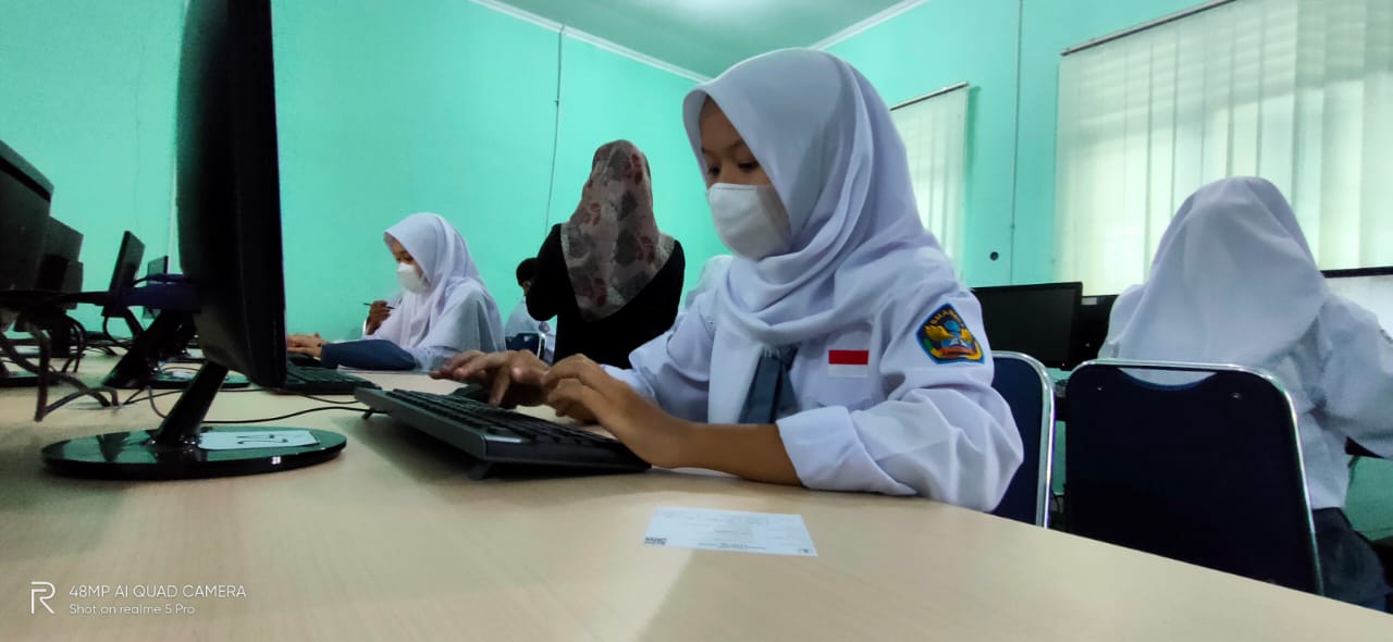 Pelaksanaan ANBK SMA Negeri 3 Pamgkalpinang 2021
