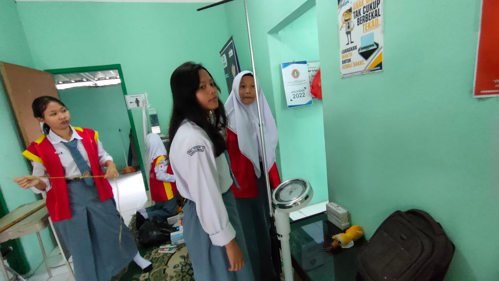 Cek Kesehatan UKS SMANETA