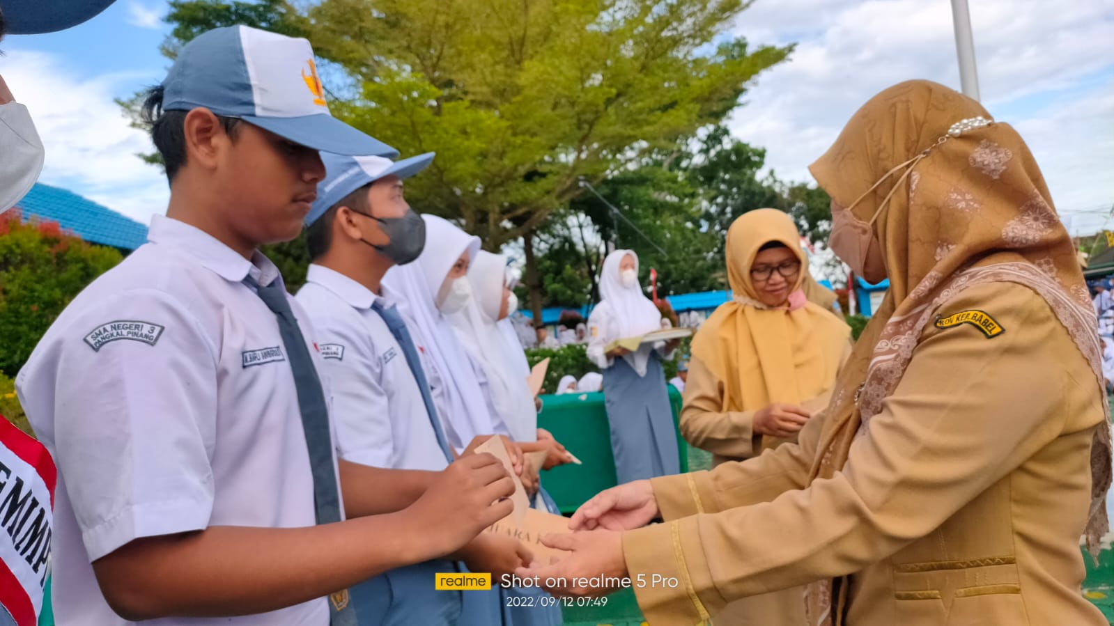 Pembagian hadiah HUT SMANETA lomba Internal
