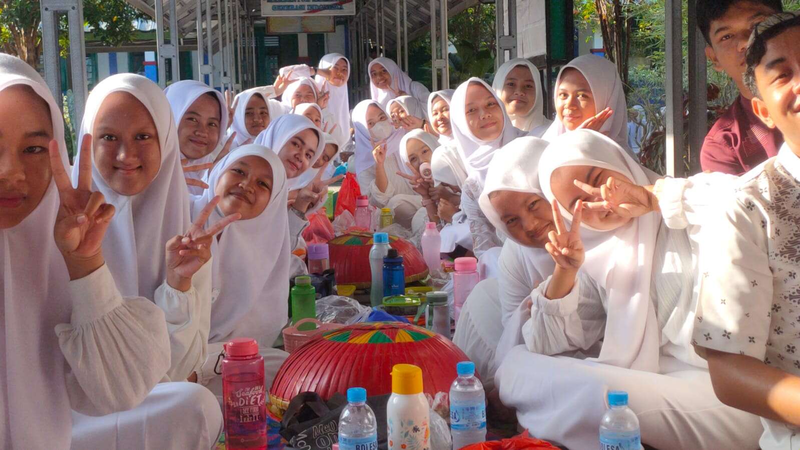 nganggong Isra' mi'raj nabi Muhammad SAW