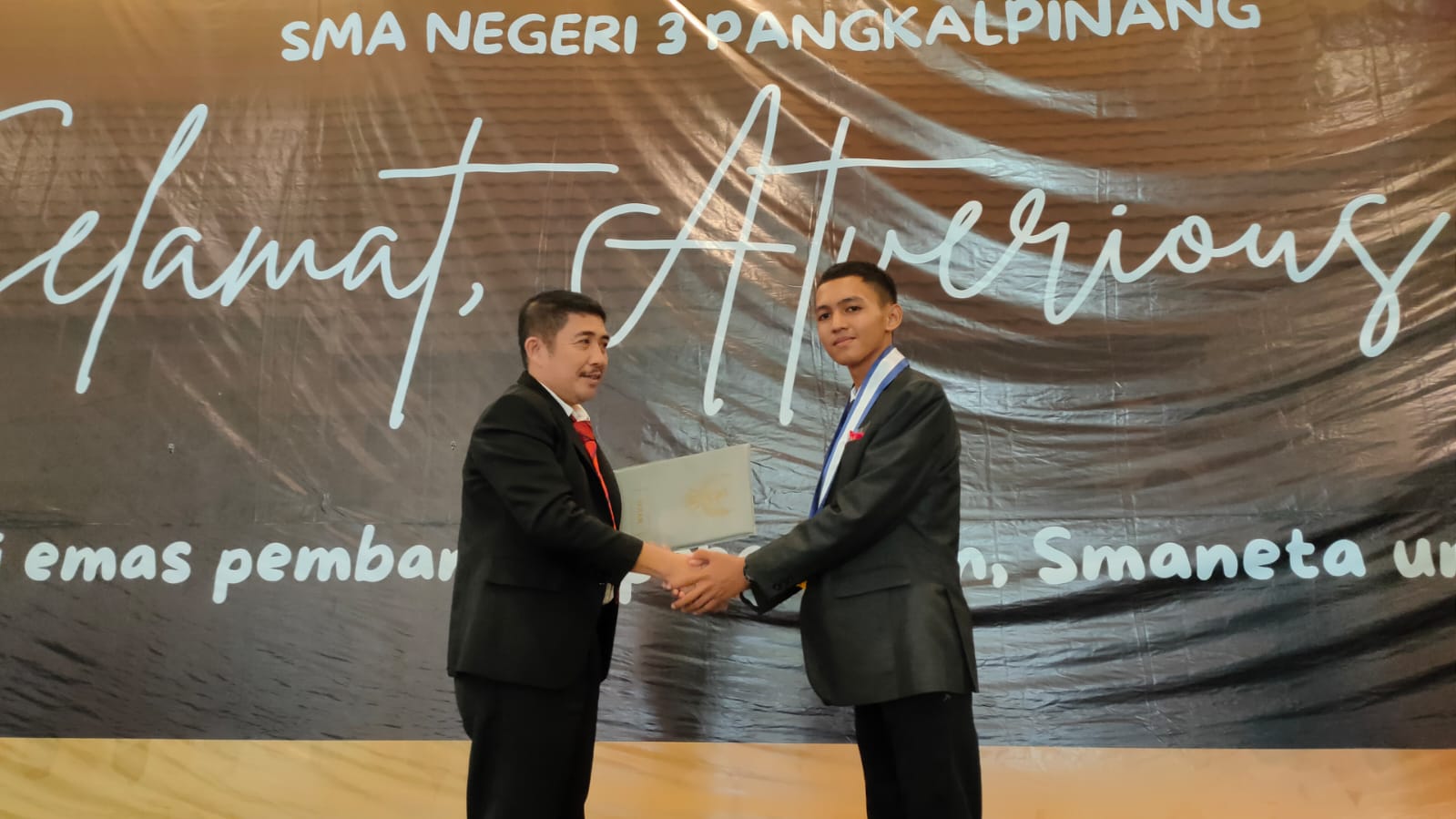 PELEPASA SISWA KELAS 12 .TAHUN 2024