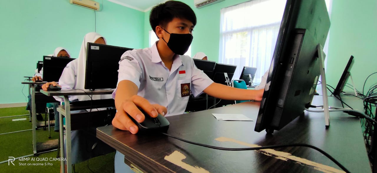 Pelaksanaan ANBK SMA Negeri 3 Pamgkalpinang 2021