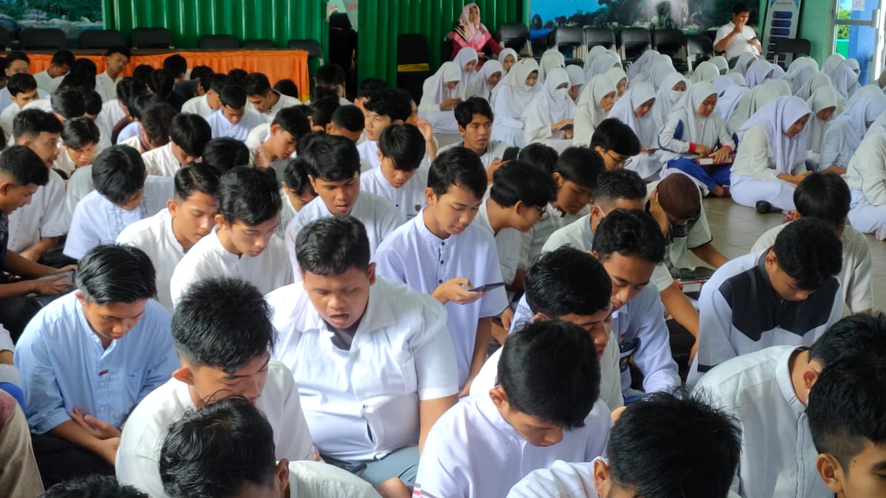 Doa bersama Kelas 12