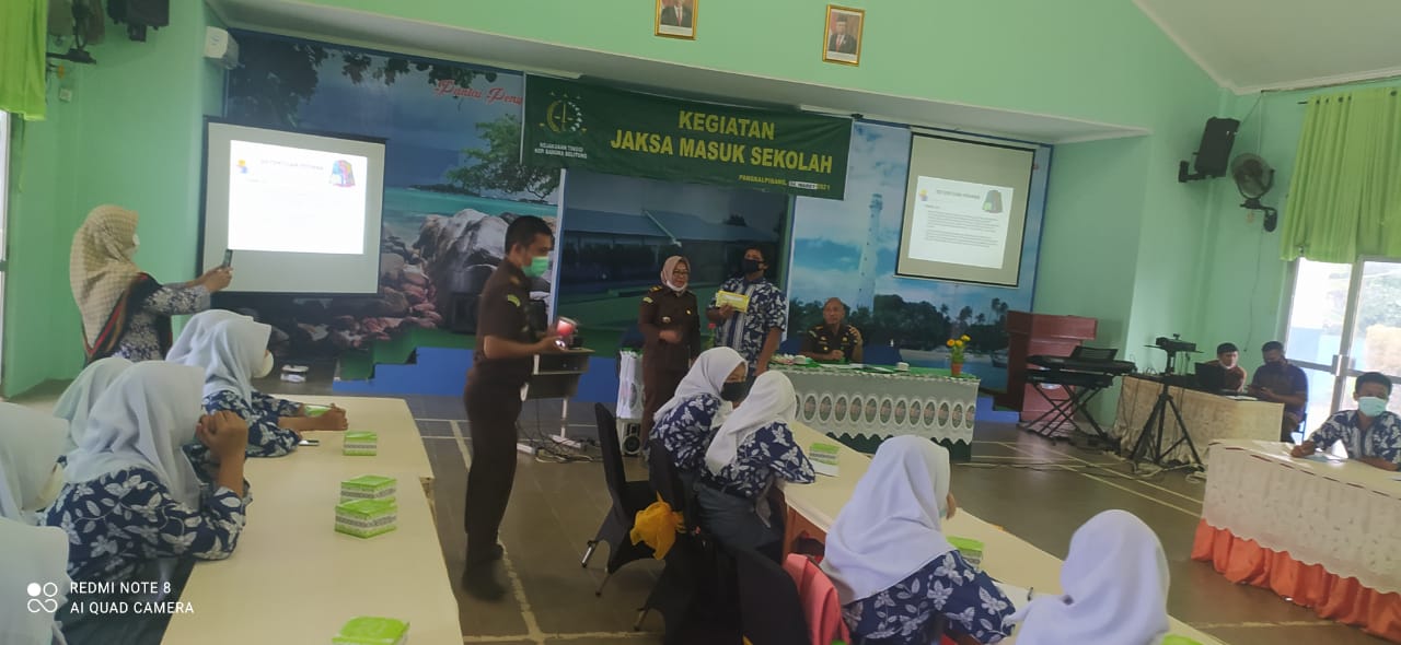 Jaksa Masuk Sekolah