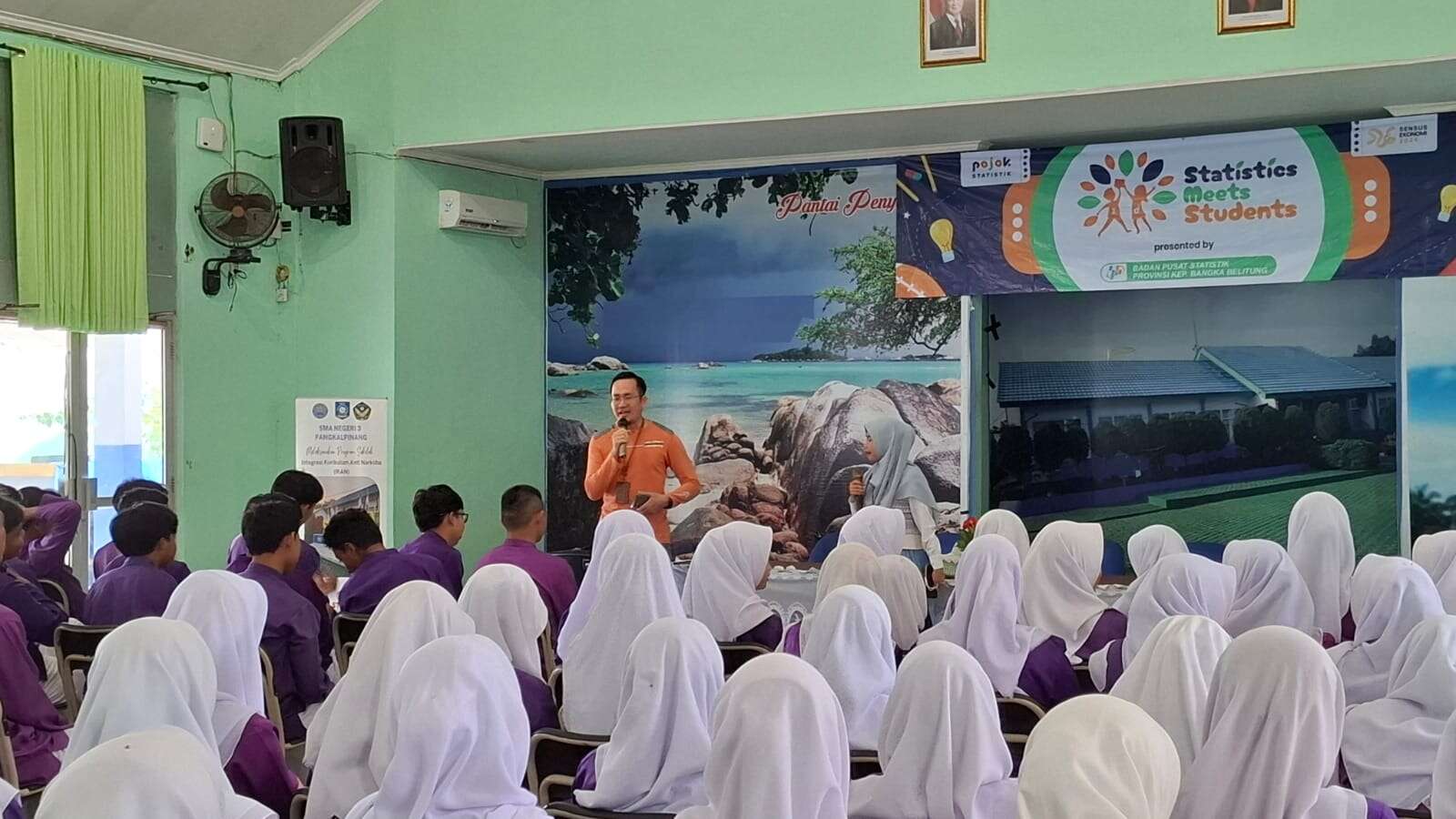 STATISTICS MEETS STUDENTSBPS PROV. KEP. BANGKA BELITUNG