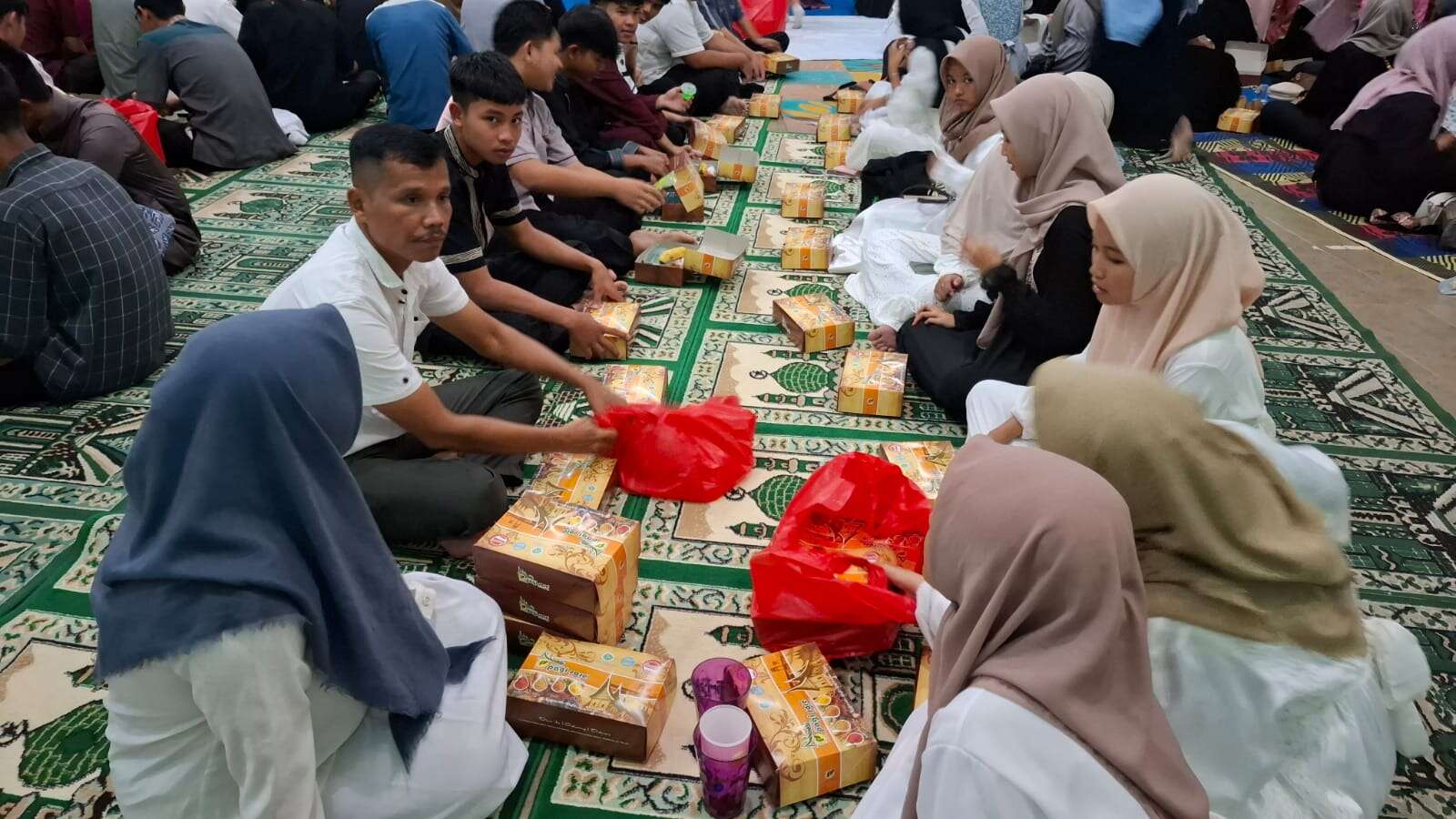 BUKA PUASA BERSAMA  RAMADHAN