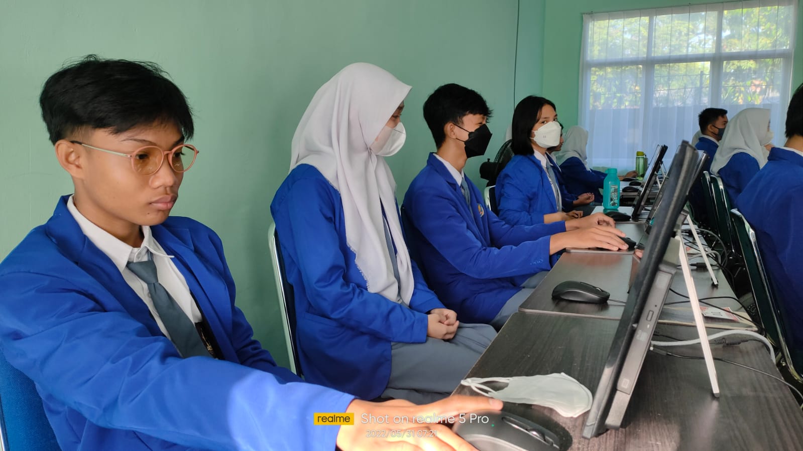 Pelaksanaan PISA ( Programme for International Student Assessment)